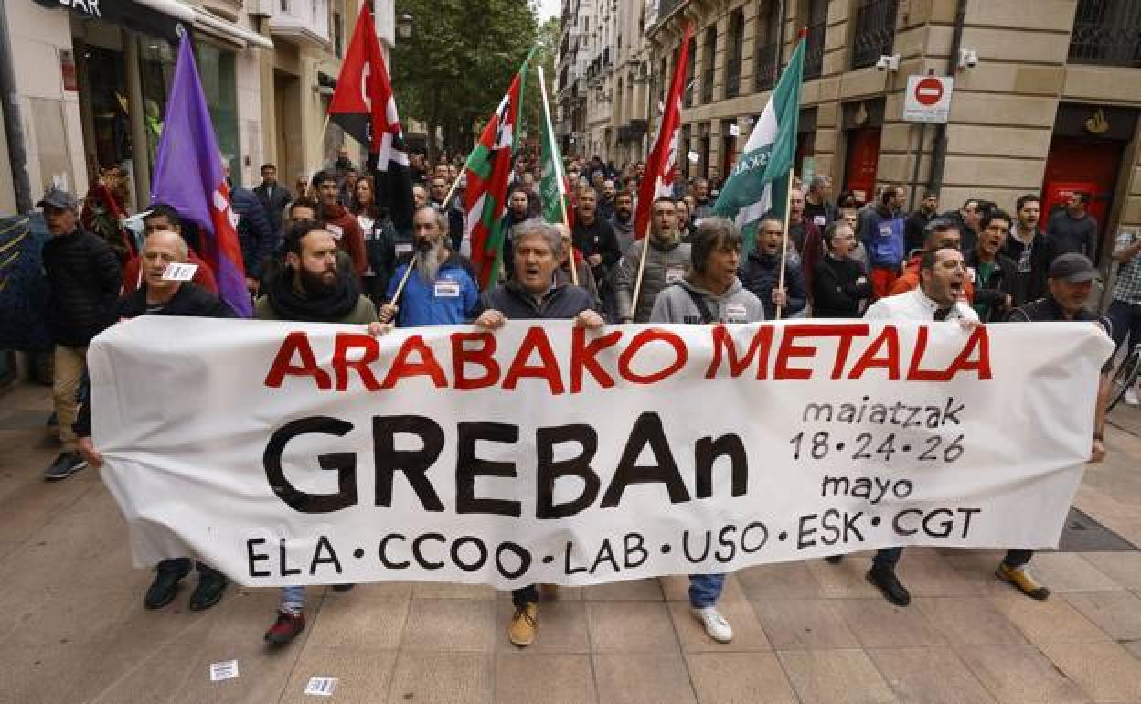 Huelga del metal en Álava Patronal y sindicatos retoman las